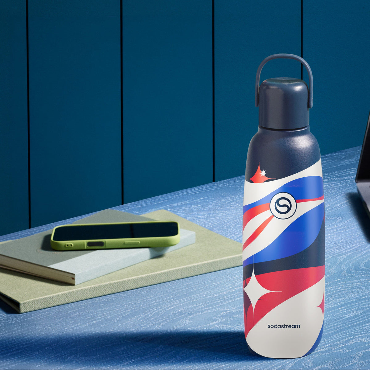 Sodastream Fizz & Go™ Insulated Stainless Steel Carbonating Bottle USA 250th 30.4 oz